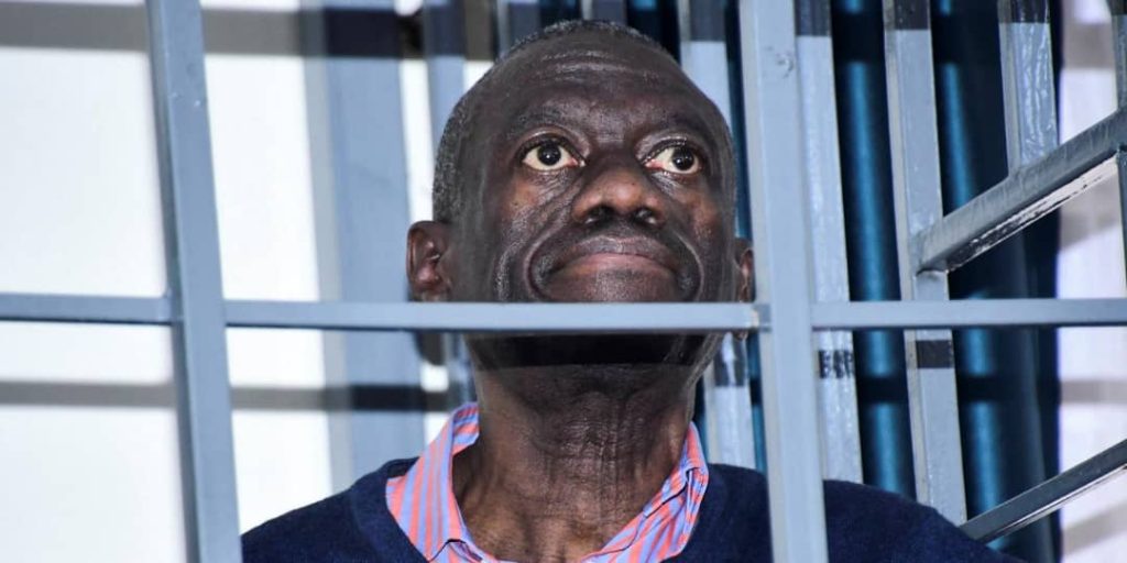 Ouganda : l’opposant Kizza Besigye de nouveau accusé de trahison