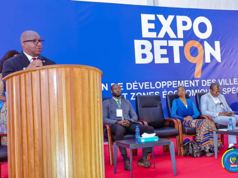 Expo Béton 9 : Sama Lukonde promet de faire le suivi des accords signés sur les différents corridors et veiller aux dividendes des populations environnantes de ces infrastructures structurantes